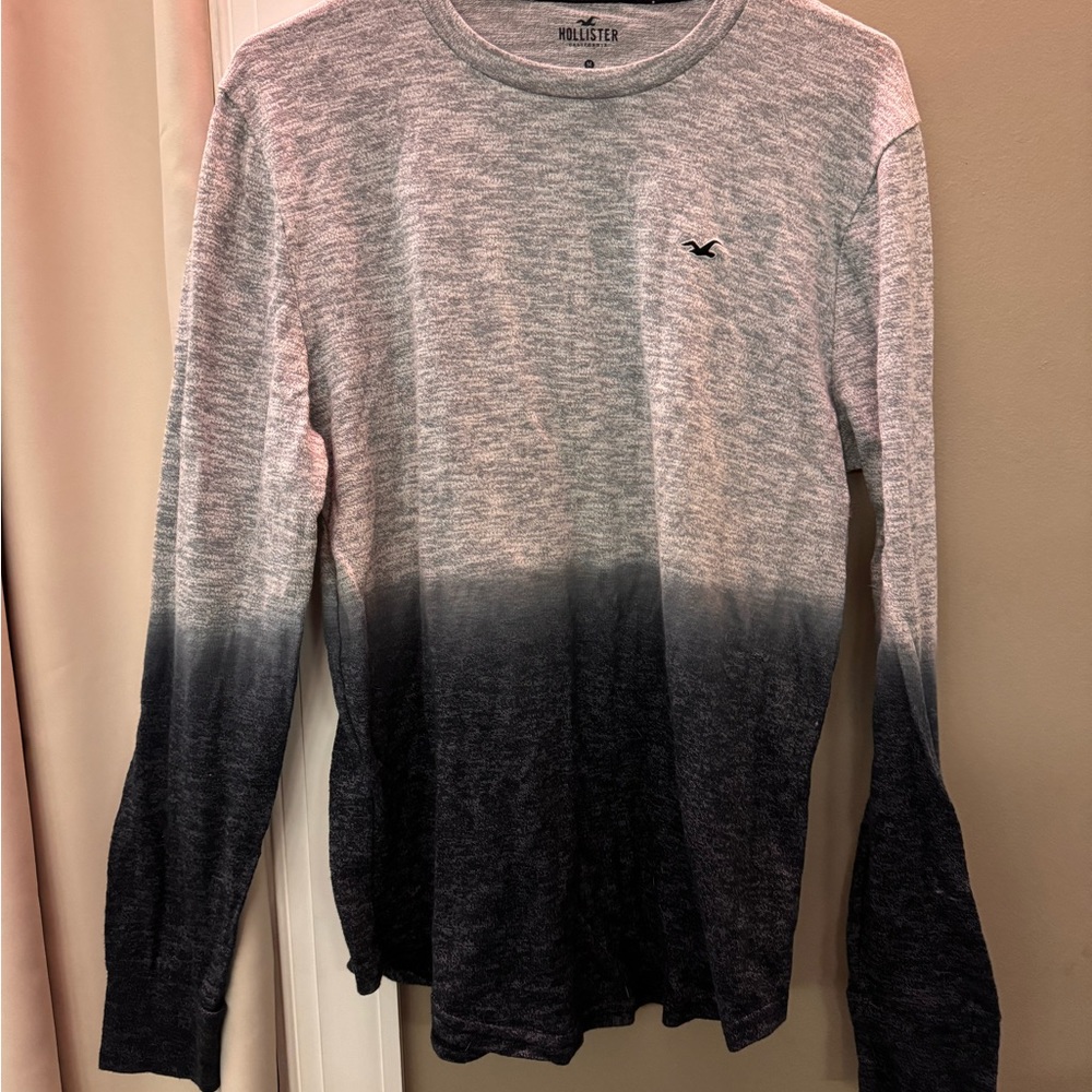 Hollister men’s light weight long sleeve medium shirt gray/black fade